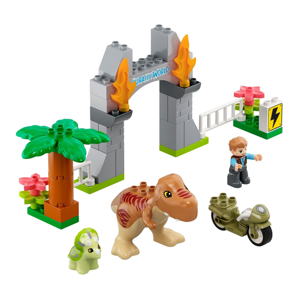 LEGO Jurassic World T. rex and Triceratops Dinosaur Breakout 10939