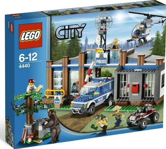 LEGO City Forest Police Station 4440